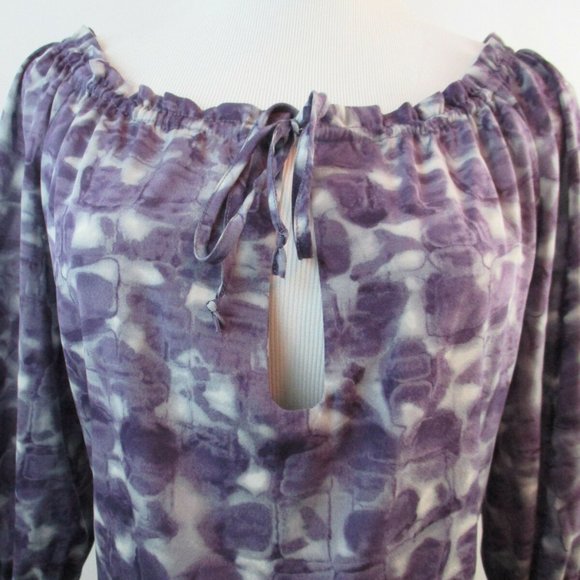 ALICE+OLIVIA Silk Blend Keyhole Silk Blend Shirt - Picture 4 of 8